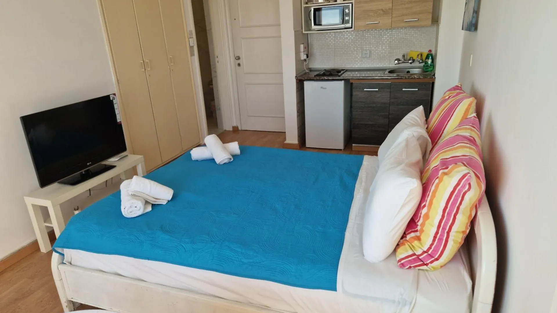 Kolonaki Seaview Apartments Larnaca Cyprus