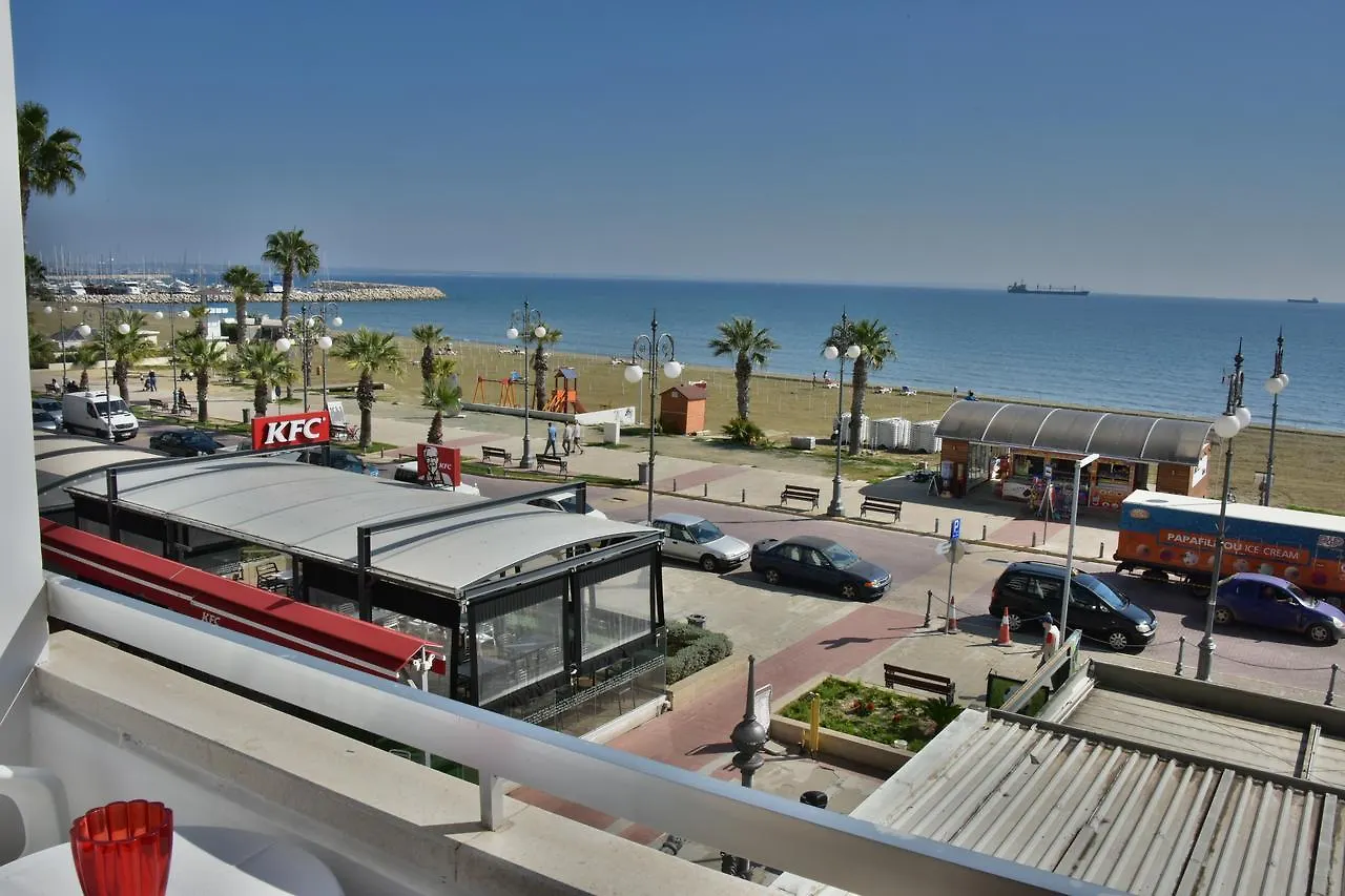 Kolonaki Seaview Apartments Λάρνακα