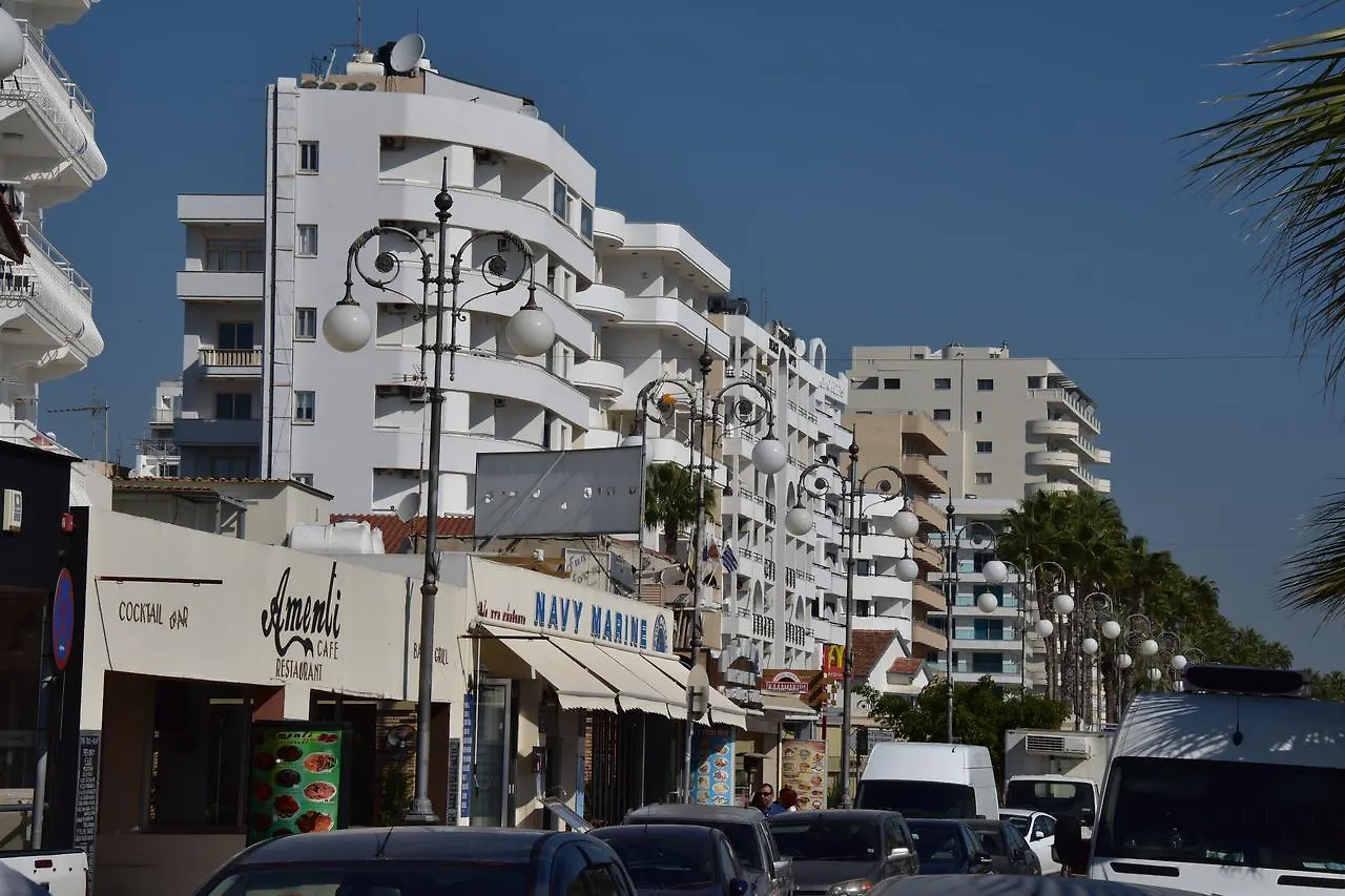 Kolonaki Seaview Apartments Λάρνακα